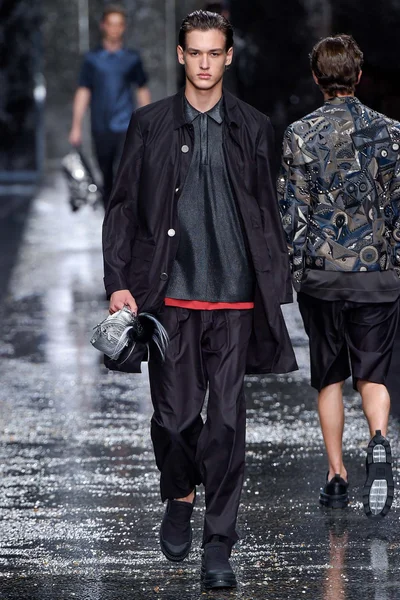 Look 41
